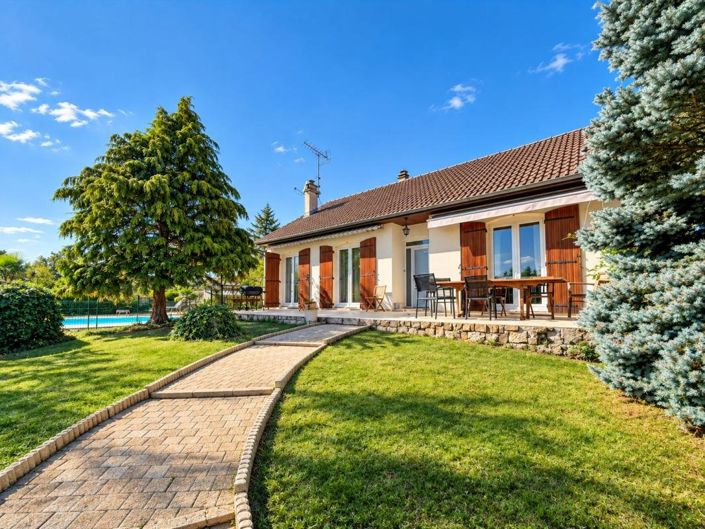 Image No.2-4 Bed House for sale