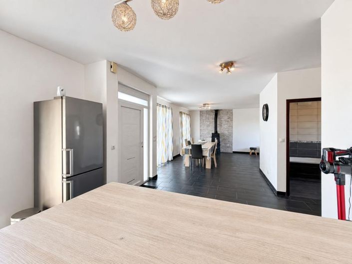 Image No.5-4 Bed House for sale