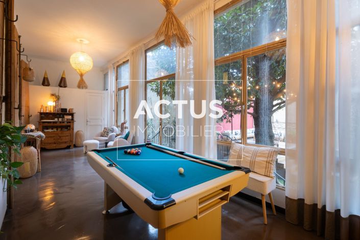 Image No.6-5 Bed House for sale