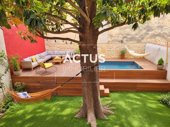 Image No.8-5 Bed House for sale