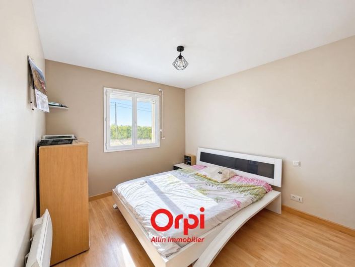Image No.13-7 Bed House for sale