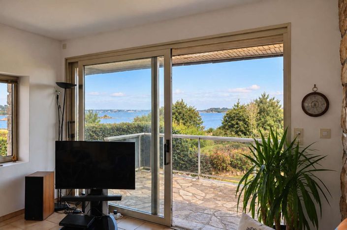 Image No.9-3 Bed House for sale