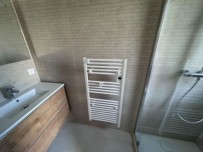 Image No.12-3 Bed House for sale
