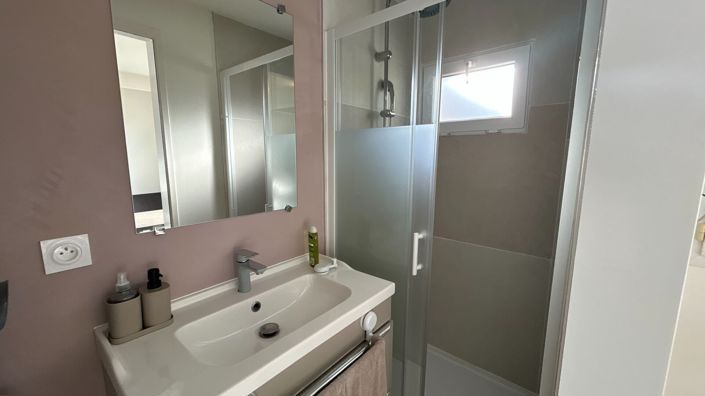 Image No.16-3 Bed House for sale