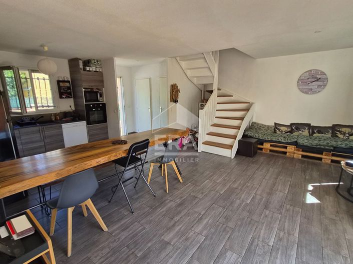 Image No.3-4 Bed House for sale