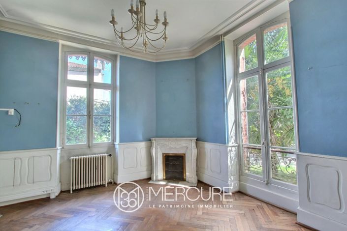 Image No.6-Propriété de 9 chambres à vendre à Auch