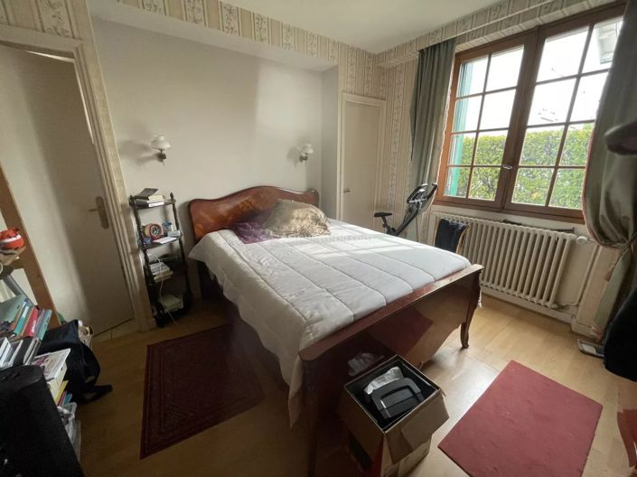 Image No.16-5 Bed House for sale