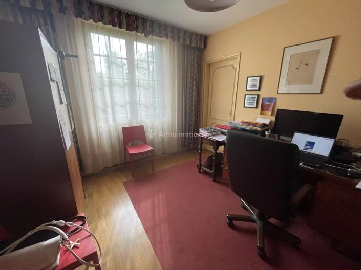 Image No.20-5 Bed House for sale