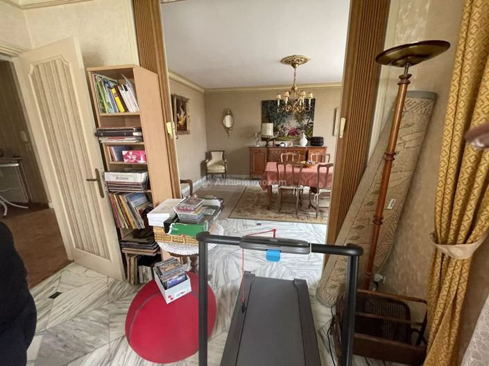 Image No.4-5 Bed House for sale