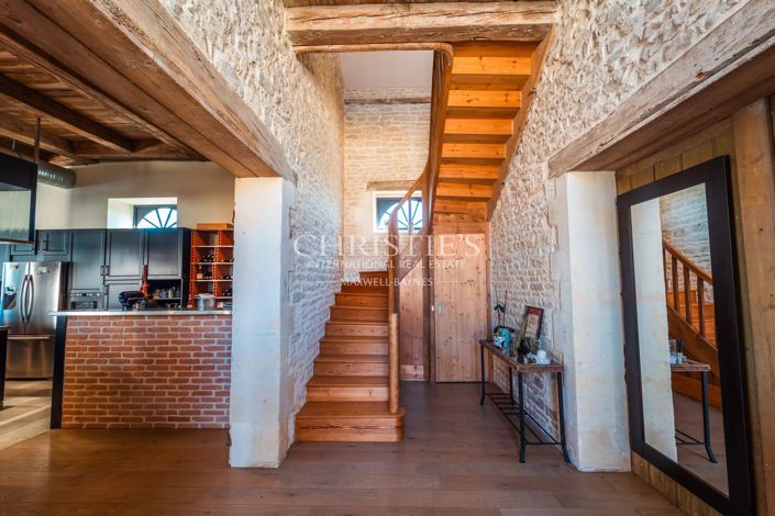 Image No.10-6 Bed House for sale