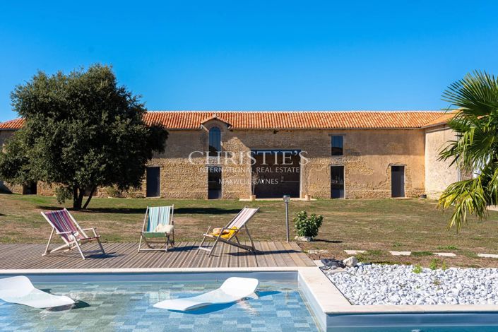 Image No.25-6 Bed House for sale