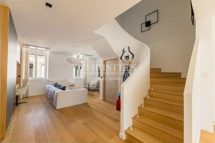 Image No.10-5 Bed House for sale