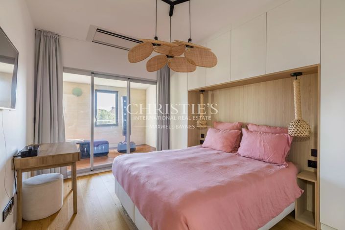 Image No.27-5 Bed House for sale