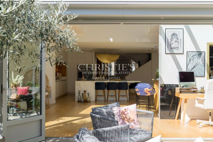 Image No.4-5 Bed House for sale