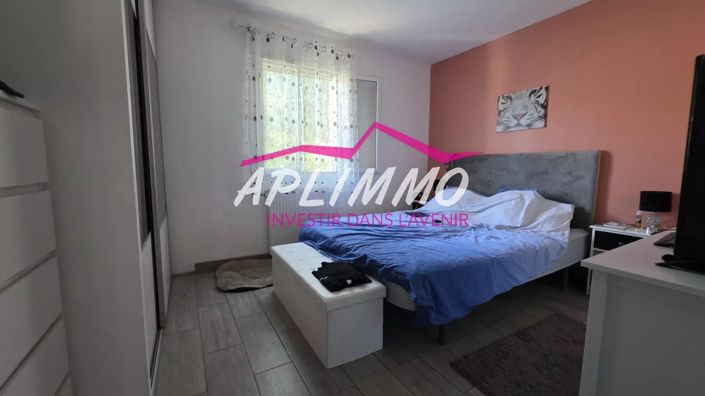 Image No.4-House for sale