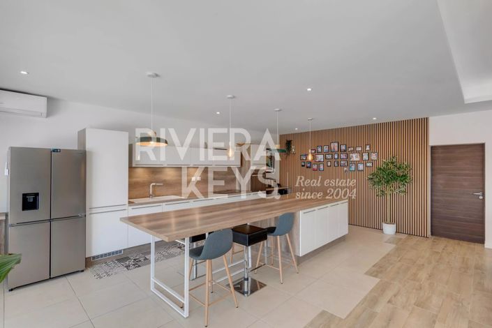 Image No.4-3 Bed House for sale