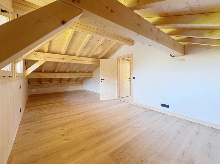 Image No.13-3 Bed House for sale