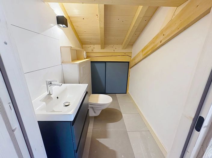 Image No.14-3 Bed House for sale
