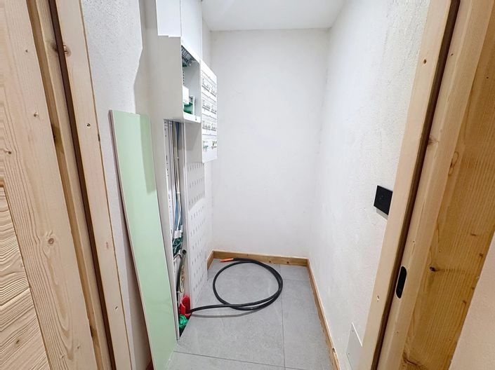 Image No.16-3 Bed House for sale