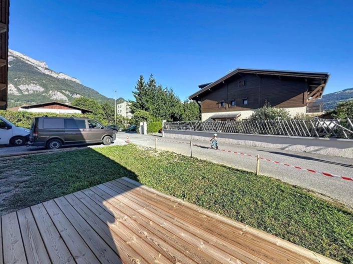 Image No.20-3 Bed House for sale