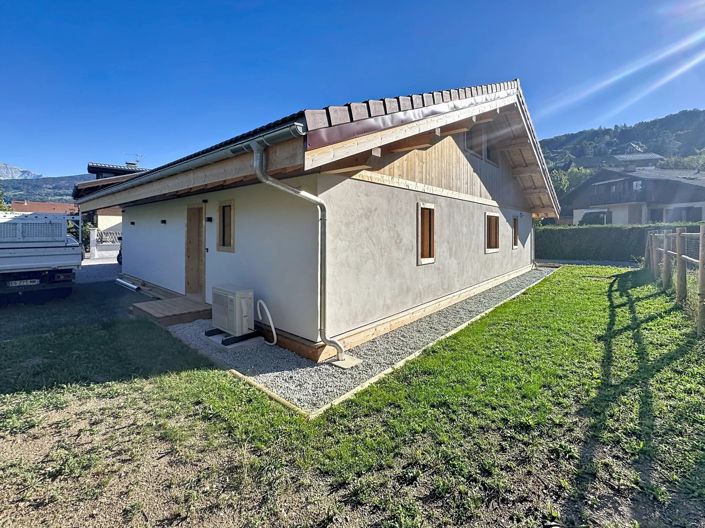 Image No.21-3 Bed House for sale
