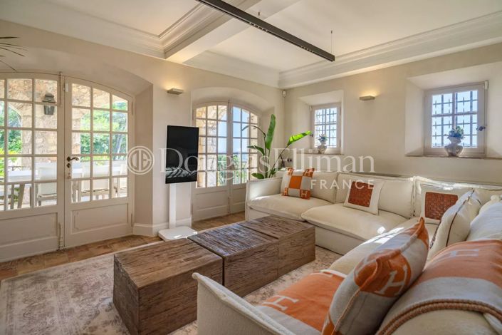 Image No.12-7 Bed House for sale