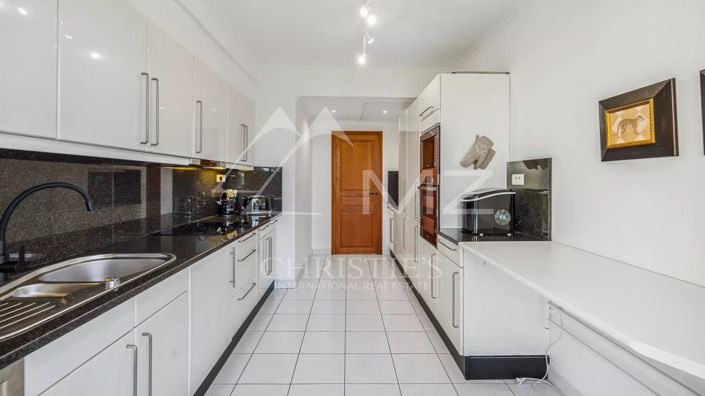 Image No.8-3 Bed Apartment for sale