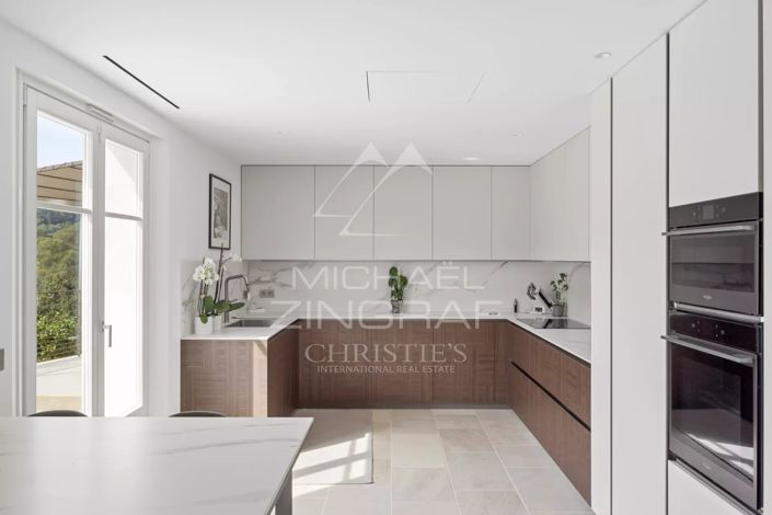 Image No.5-4 Bed House for sale