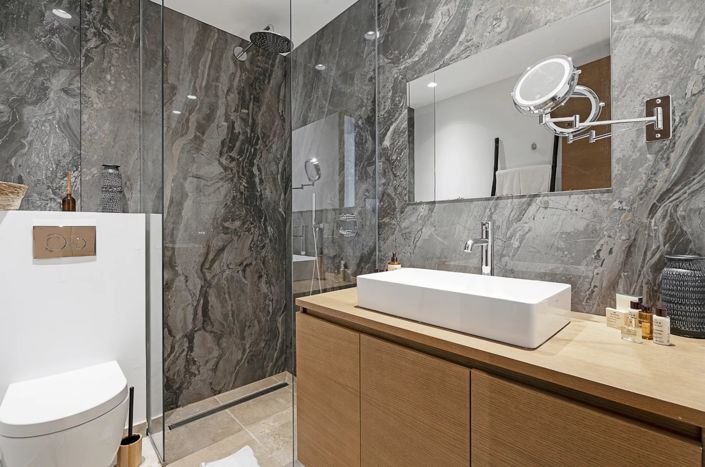 Image No.23-7 Bed House for sale