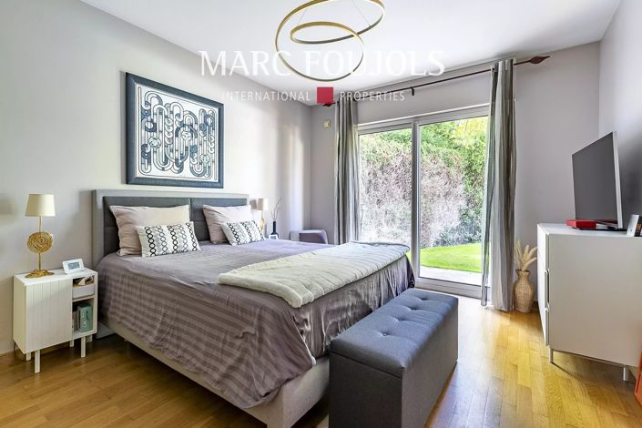 Image No.12-3 Bed House for sale