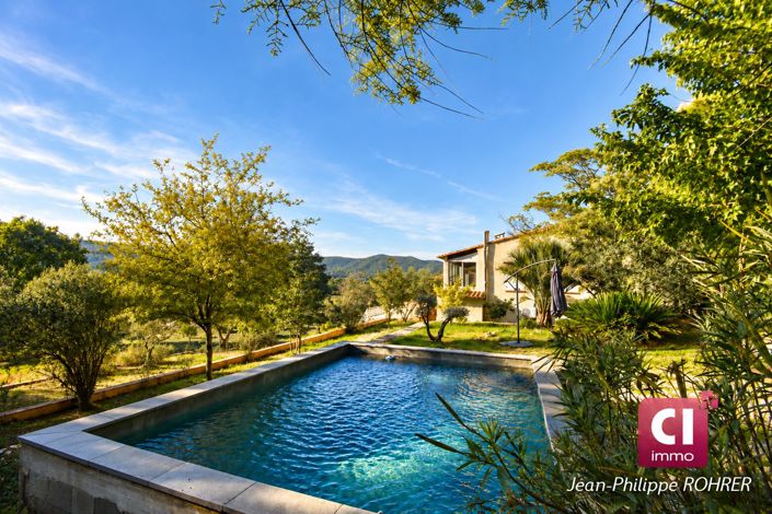 Recent 4-room house with pool for sale in Besse-sur-Issole