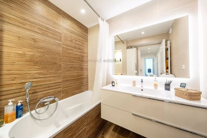 Image No.10-1 Bed Apartment for sale