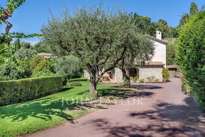 Image No.20-5 Bed House for sale