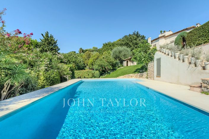 Image No.7-5 Bed House for sale