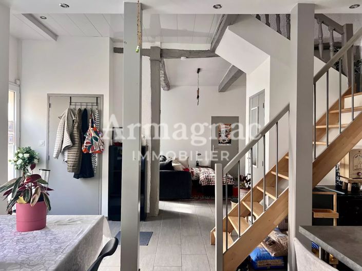 Image No.8-2 Bed House for sale