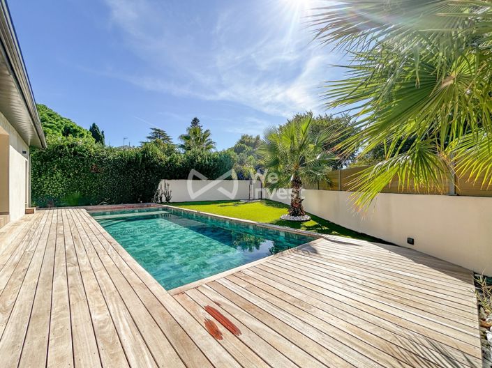 Image No.3-6 Bed House for sale