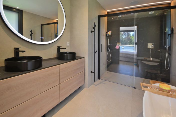 Image No.21-6 Bed House for sale