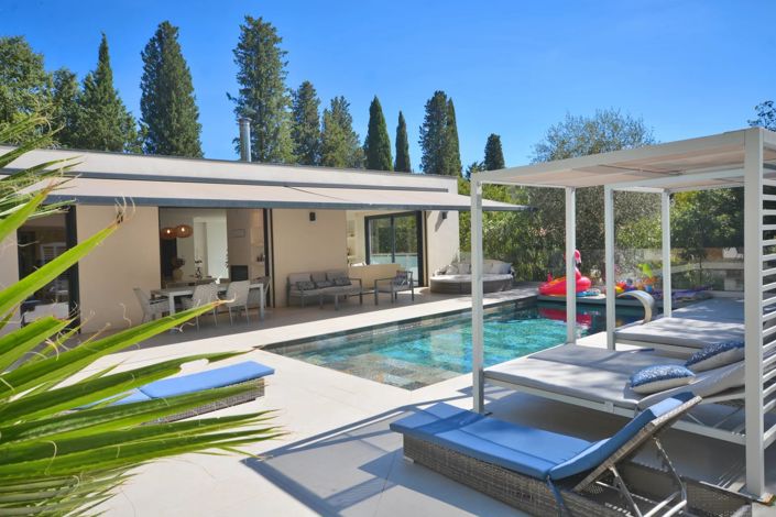 Image No.3-6 Bed House for sale