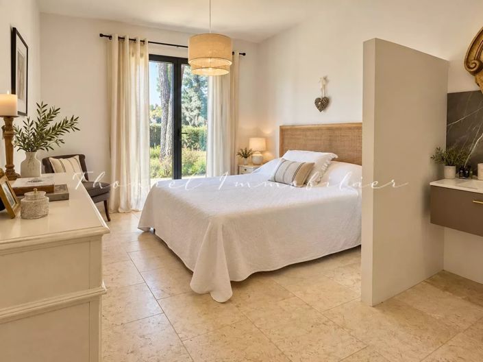 Image No.12-3 Bed House for sale
