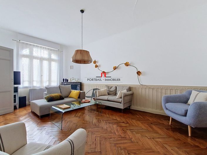 Image No.6-4 Bed House for sale