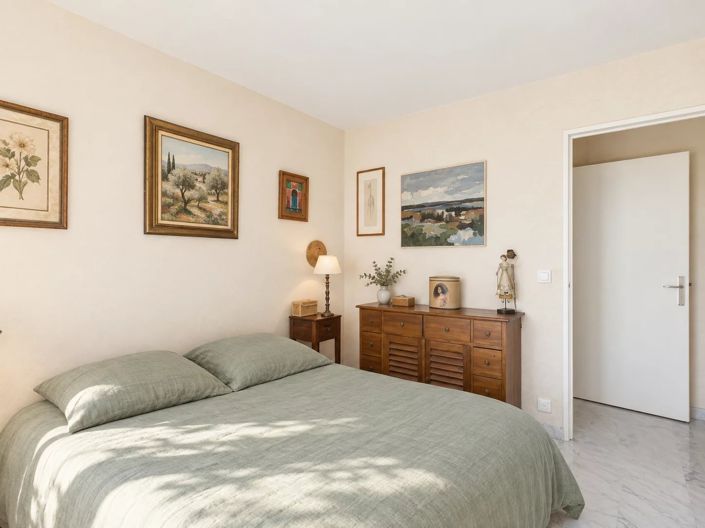 Image No.6-3 Bed Apartment for sale