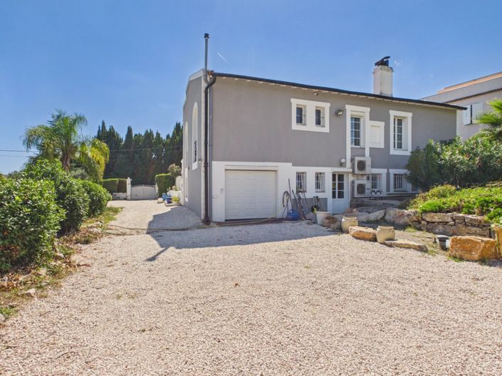 Image No.5-5 Bed House for sale
