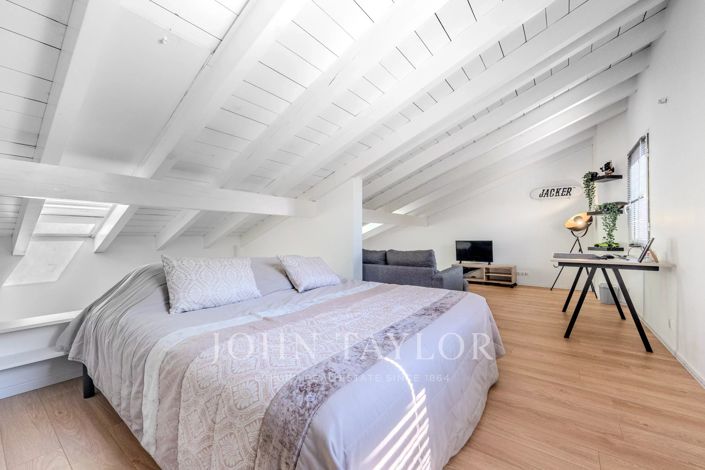 Image No.26-5 Bed House for sale