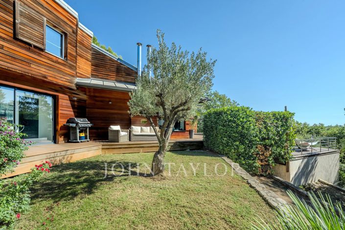 Image No.31-5 Bed House for sale