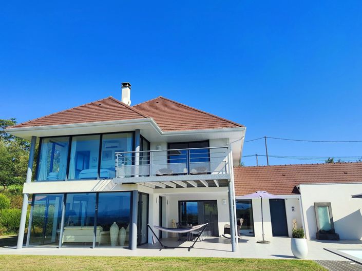 Image No.2-4 Bed House for sale