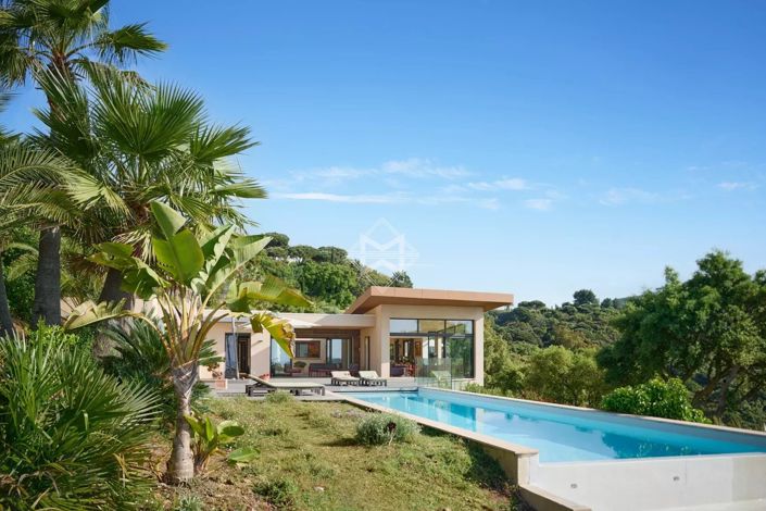 Image No.13-6 Bed House for sale