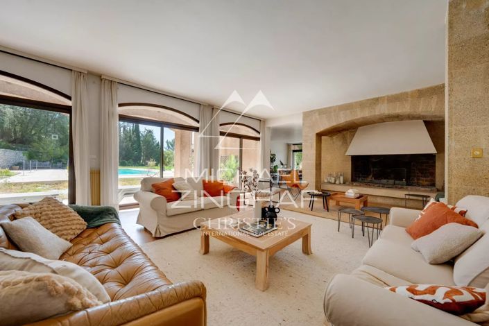 Image No.7-6 Bed House for sale