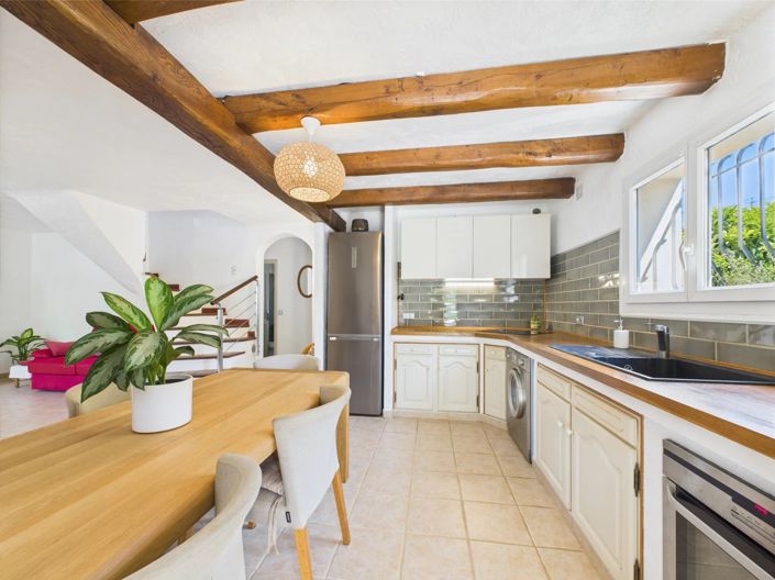 Image No.5-3 Bed House for sale