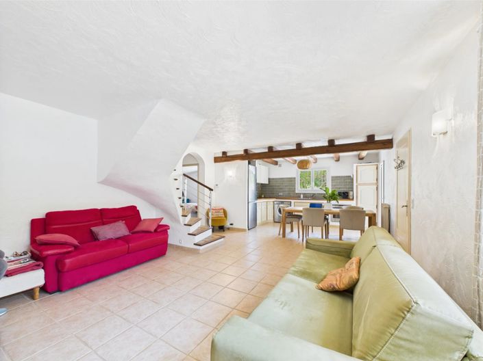 Image No.9-3 Bed House for sale
