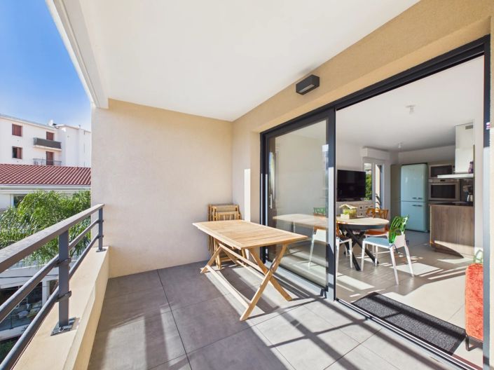 Image No.15-2 Bed Apartment for sale